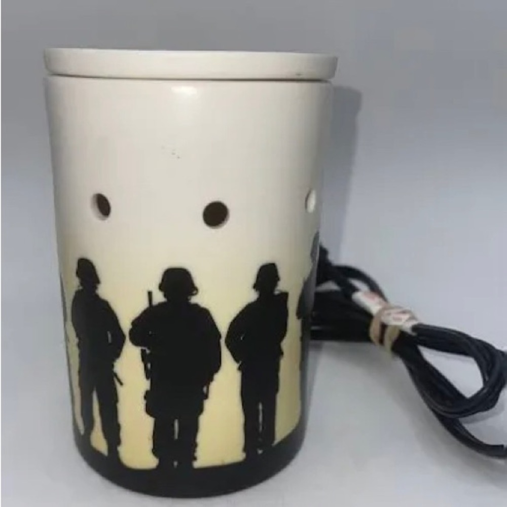 Scentsy warmer